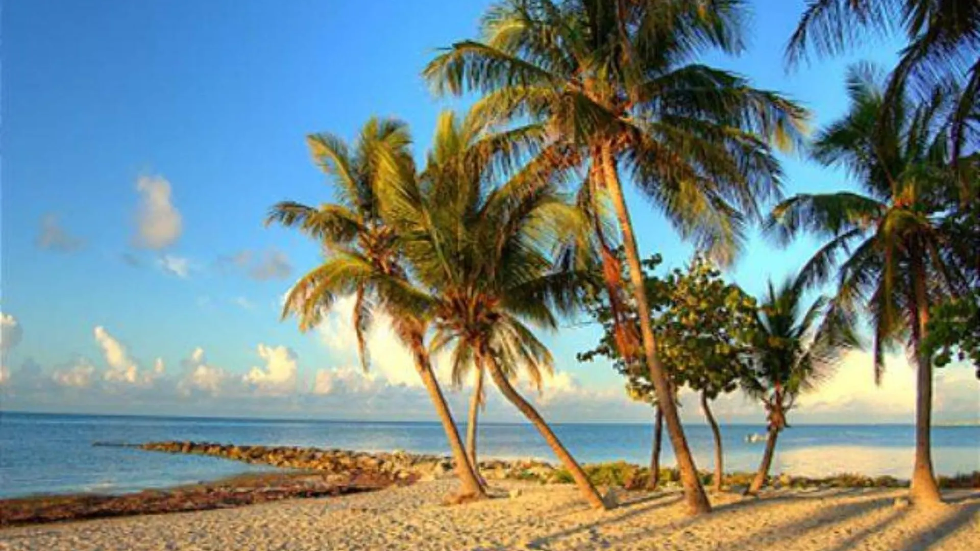 Holiday home Dune Wind South: Beachside Extended Stay with Pool & Hot Tub Key West
