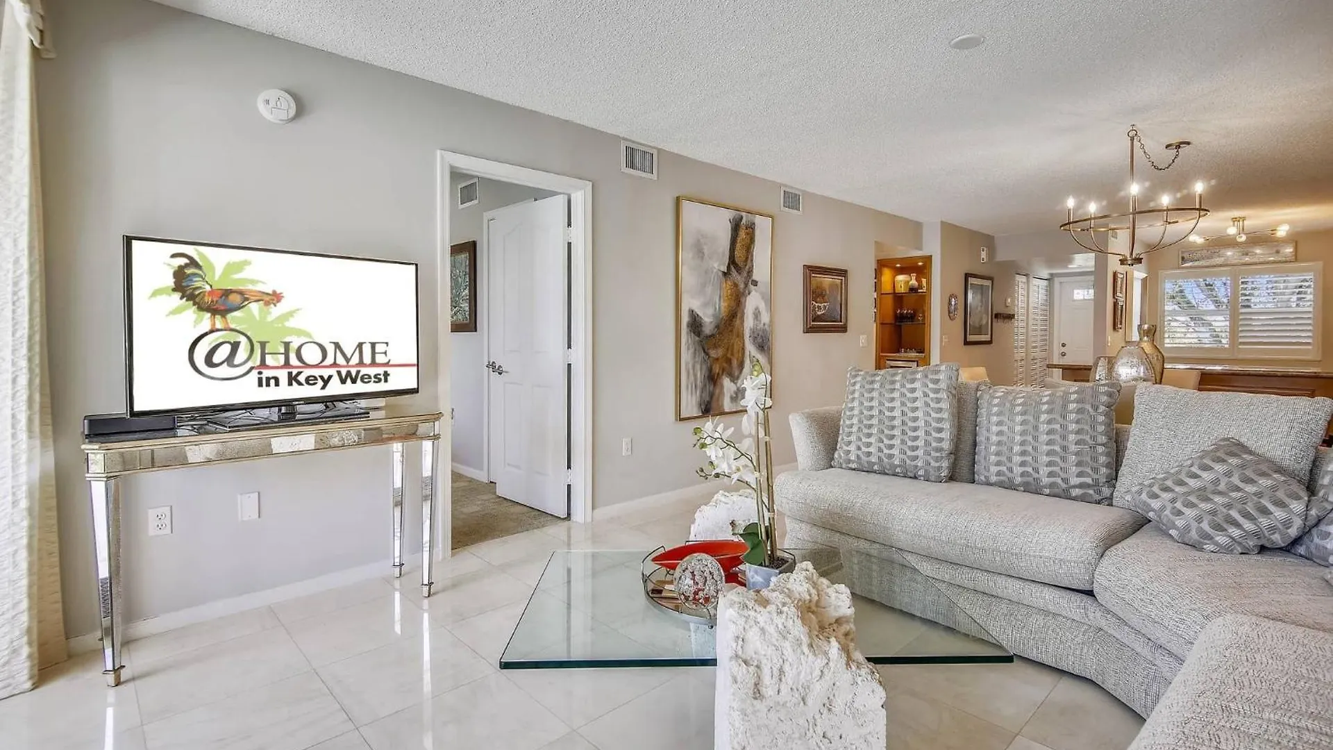 Dune Wind South: Beachside Extended Stay with Pool & Hot Tub Key West Holiday home