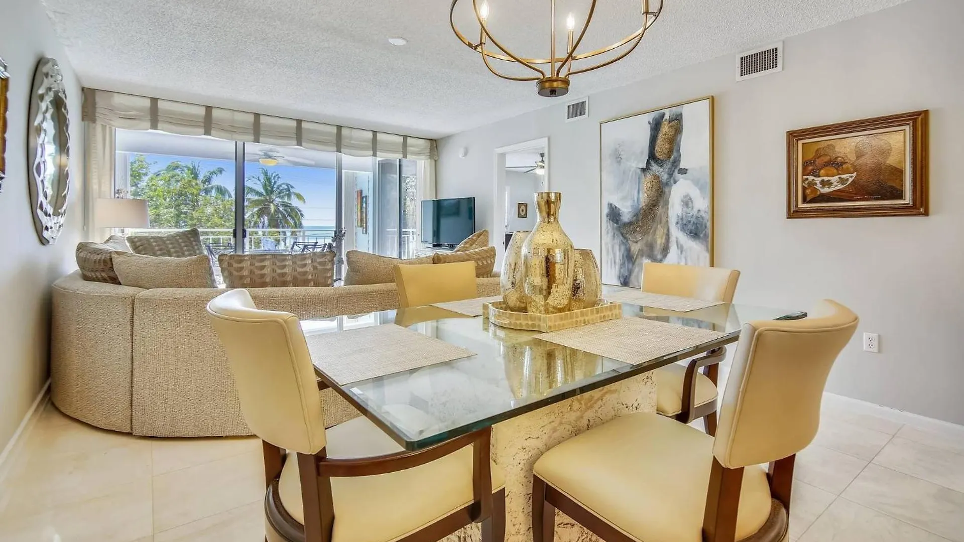 Dune Wind South: Beachside Extended Stay with Pool & Hot Tub Key West