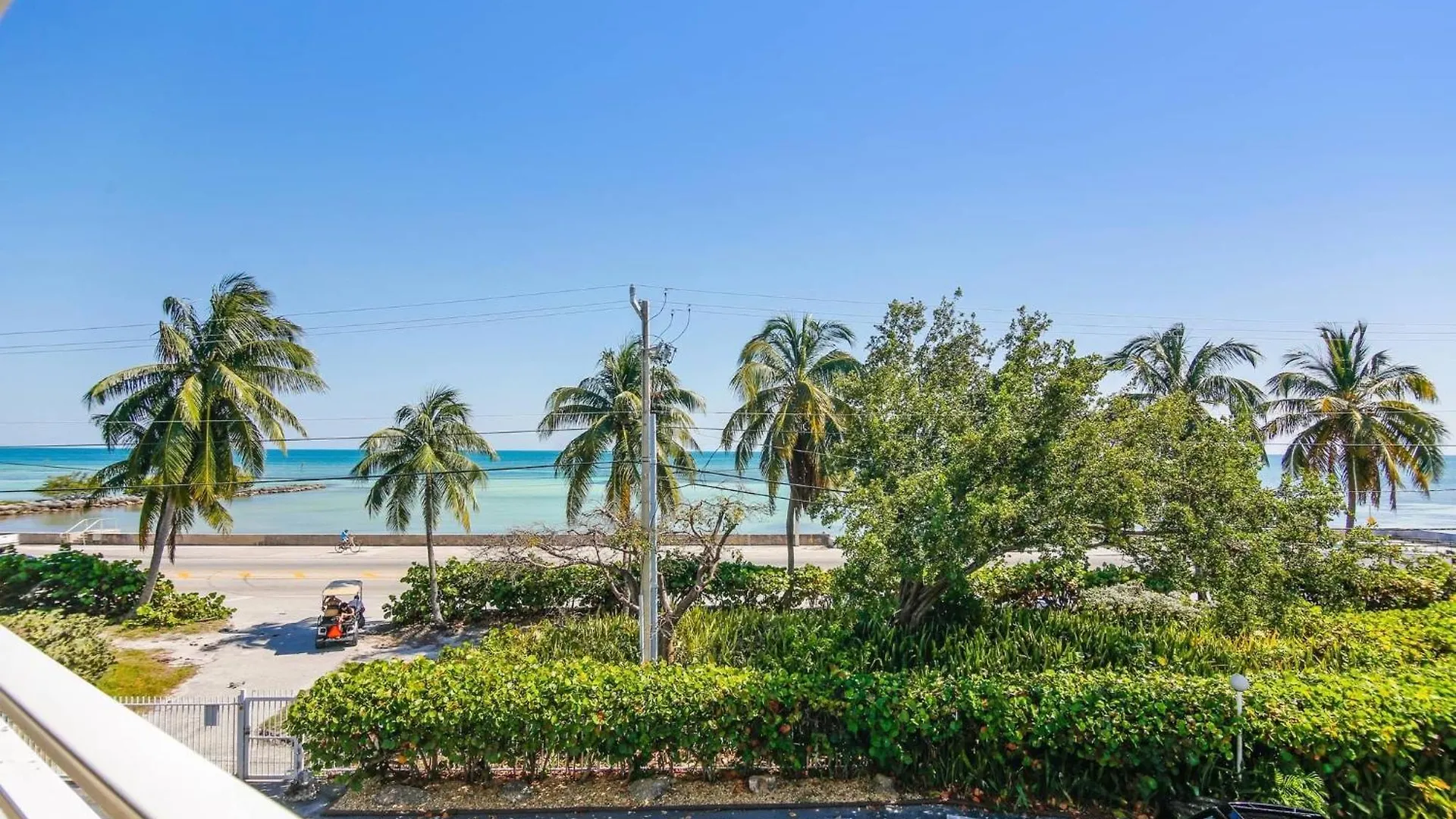 Holiday home Dune Wind South: Beachside Extended Stay with Pool & Hot Tub Key West
